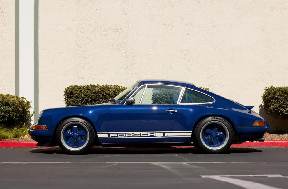 PHOTOS – Une magnifique Porsche 911 signée Singer dépasse le million